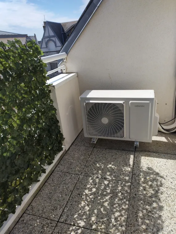 installation climatisation réversible bi-split, Rang-du-Fliers, C2L Pompe à Chaleur et Climatisation