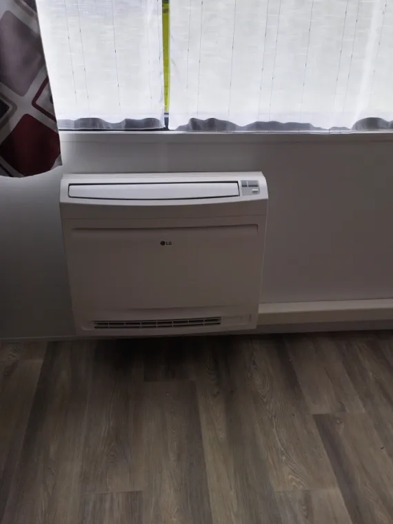 installation et mise en service d'une climatisation réversible console dans un mobil-home, Rang-du-Fliers, C2L Pompe à Chaleur et Climatisation