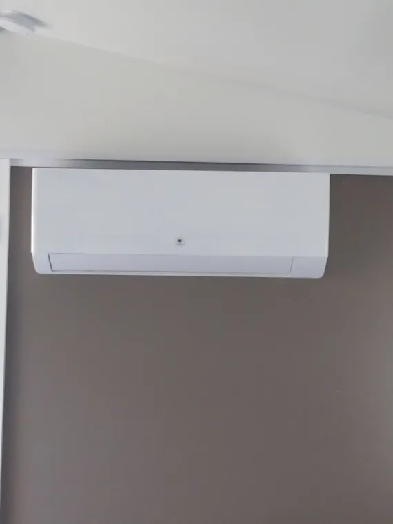 Installation d'une climatisation réversible sur un mobile-home , Rang-du-Fliers, C2L Pompe à Chaleur et Climatisation