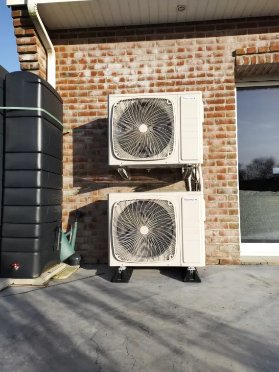 Installation est mise en service de multi-splits consoles et splits muraux, Rang-du-Fliers, C2L Pompe à Chaleur et Climatisation