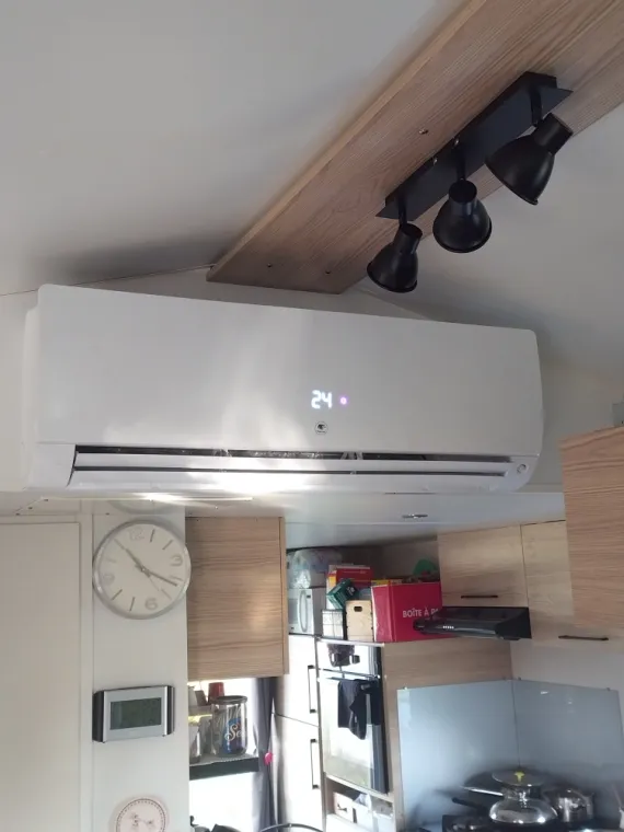Installation et mise en service d'un mono split THERMOR dans un  mobile home à HENONVILLE, Rang-du-Fliers, C2L Pompe à Chaleur et Climatisation
