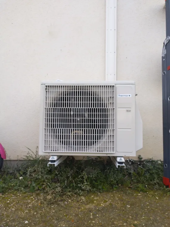 Installation et mise en service d'un ballon thermodynamique split THERMOR à BERCK, Rang-du-Fliers, C2L Pompe à Chaleur et Climatisation