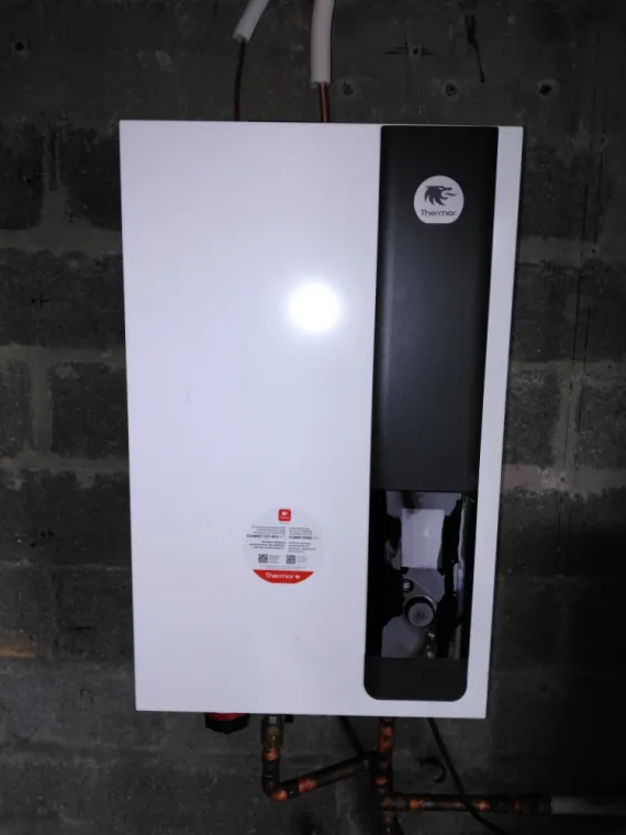 Installation et mise en service d'une pompe à chaleur THERMOR Aérolia 2 à JOUY SOUS THELLE, Rang-du-Fliers, C2L Pompe à Chaleur et Climatisation