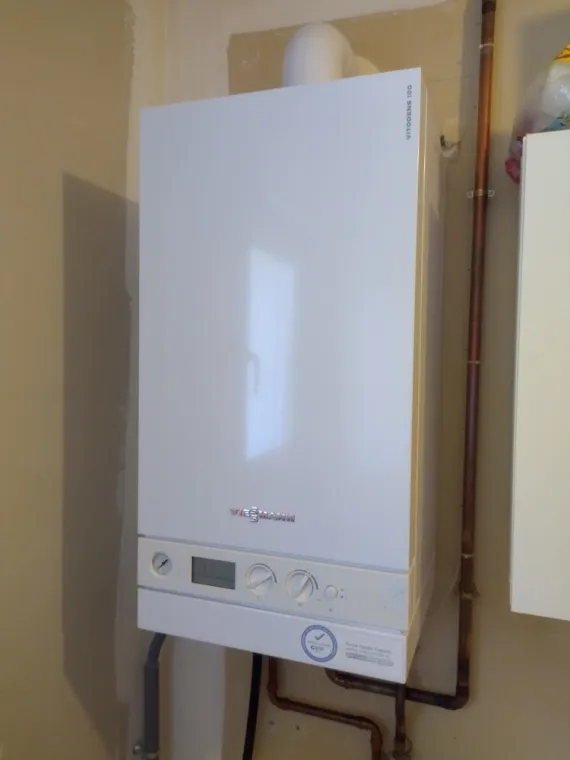 installation et mise en service d'une pompe à chaleur air eau en remplacement d'une chaudière gaz à RANG DU FLIERS, Rang-du-Fliers, C2L Pompe à Chaleur et Climatisation