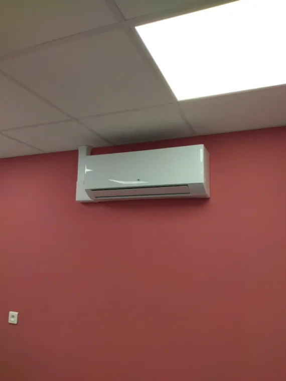 Installation et mise en service de climatisations réversible THERMOR dans un cabinet médical, Rang-du-Fliers, C2L Pompe à Chaleur et Climatisation