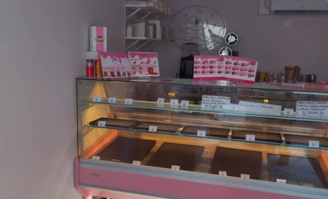 Dépannage d'une vitrine réfrigérée chez HOME DONUTS à GISORS, Rang-du-Fliers, C2L Pompe à Chaleur et Climatisation