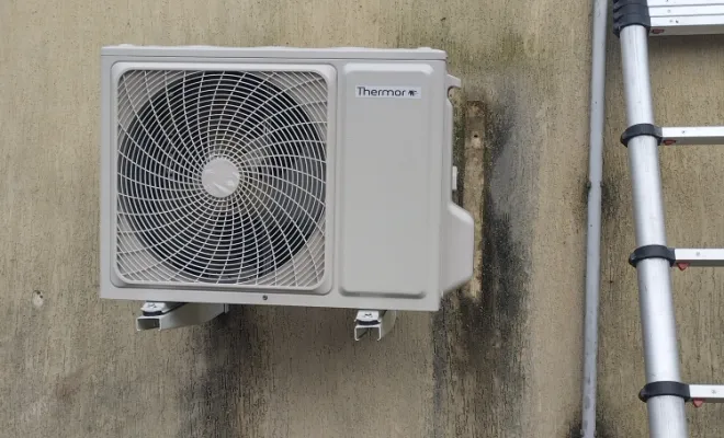 Remplacement d'une climatisation réversible Thermor  dans un local TGBT au CROTOY, Rang-du-Fliers, C2L Pompe à Chaleur et Climatisation