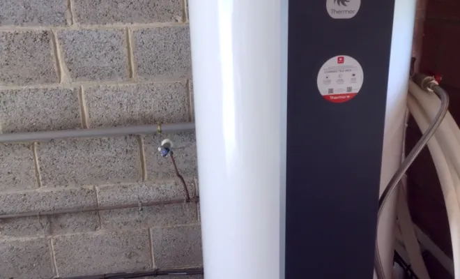 Remplacement d'un ballon d'eau chaude électrique par un ballon thermodynamique THERMOR à FORT-MAHON, Rang-du-Fliers, C2L Pompe à Chaleur et Climatisation