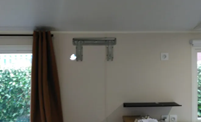 Installation et mise en service d'une climatisation réversible THERMOR Niseko dans un mobile-home à BERCK, Rang-du-Fliers, C2L Pompe à Chaleur et Climatisation